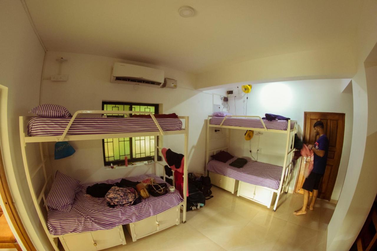 Bonds Hostel Candolim Eksteriør bilde