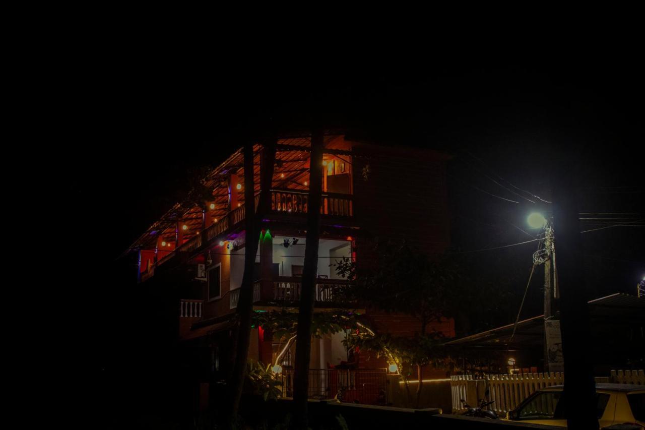 Bonds Hostel Candolim Eksteriør bilde