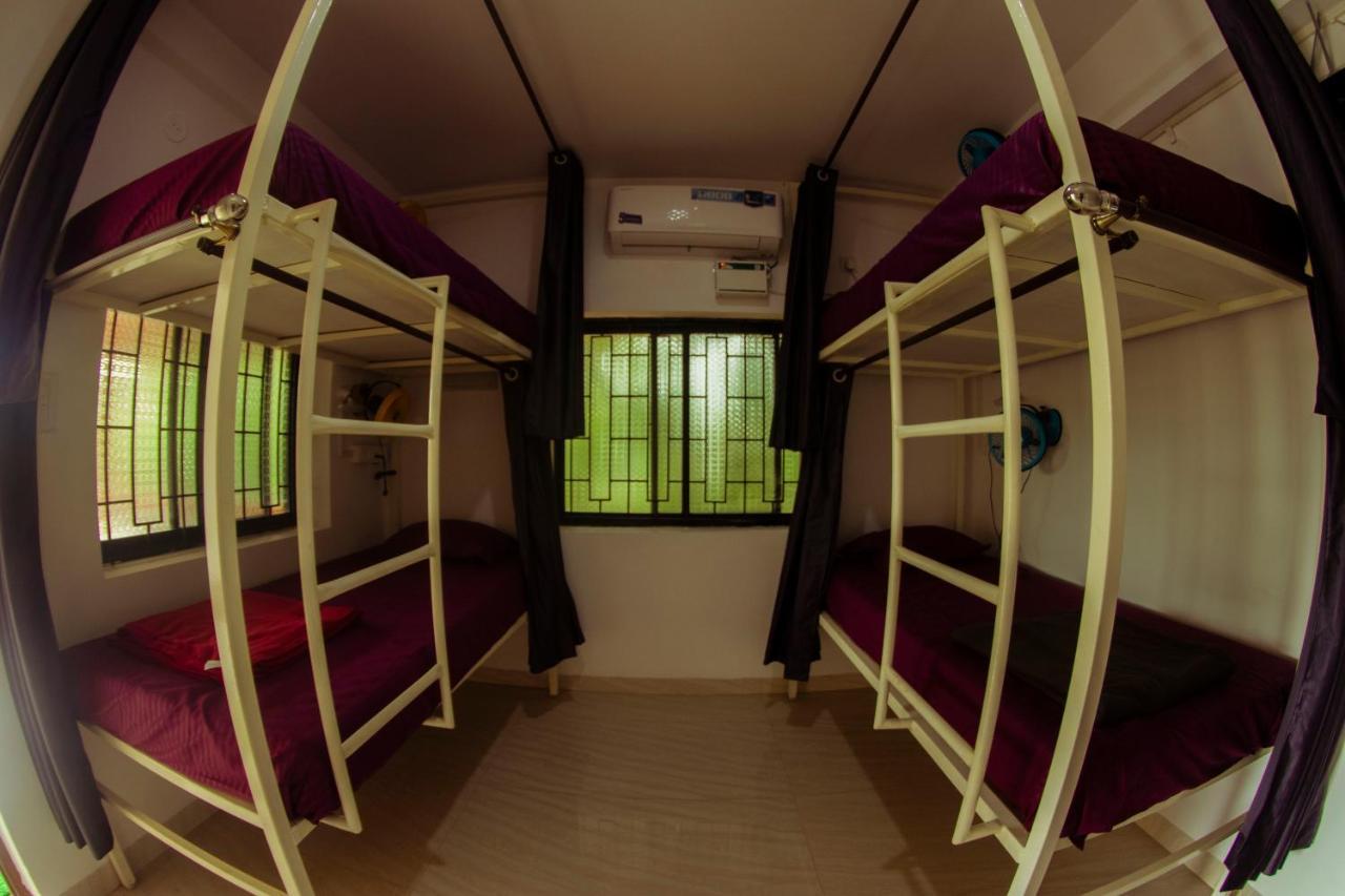 Bonds Hostel Candolim Eksteriør bilde
