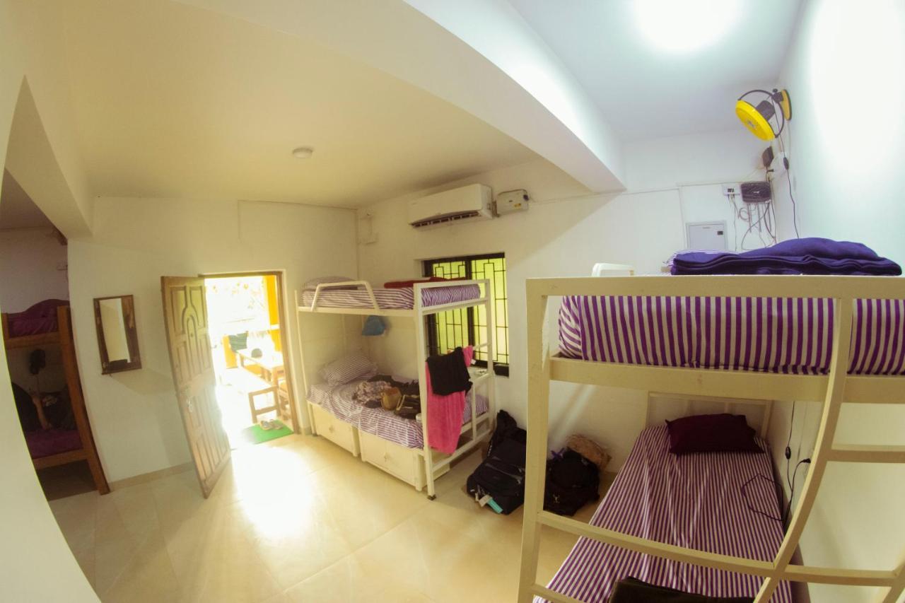 Bonds Hostel Candolim Eksteriør bilde
